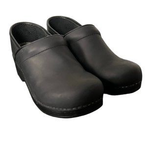 Dansko Professional Clog Black Oiled Leather 206020202 Size 40